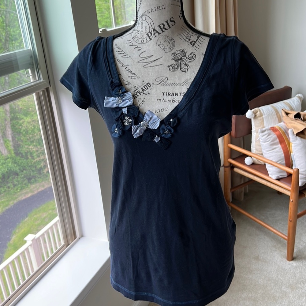 Hollister V-Neck Tshirt with Embellished Bows